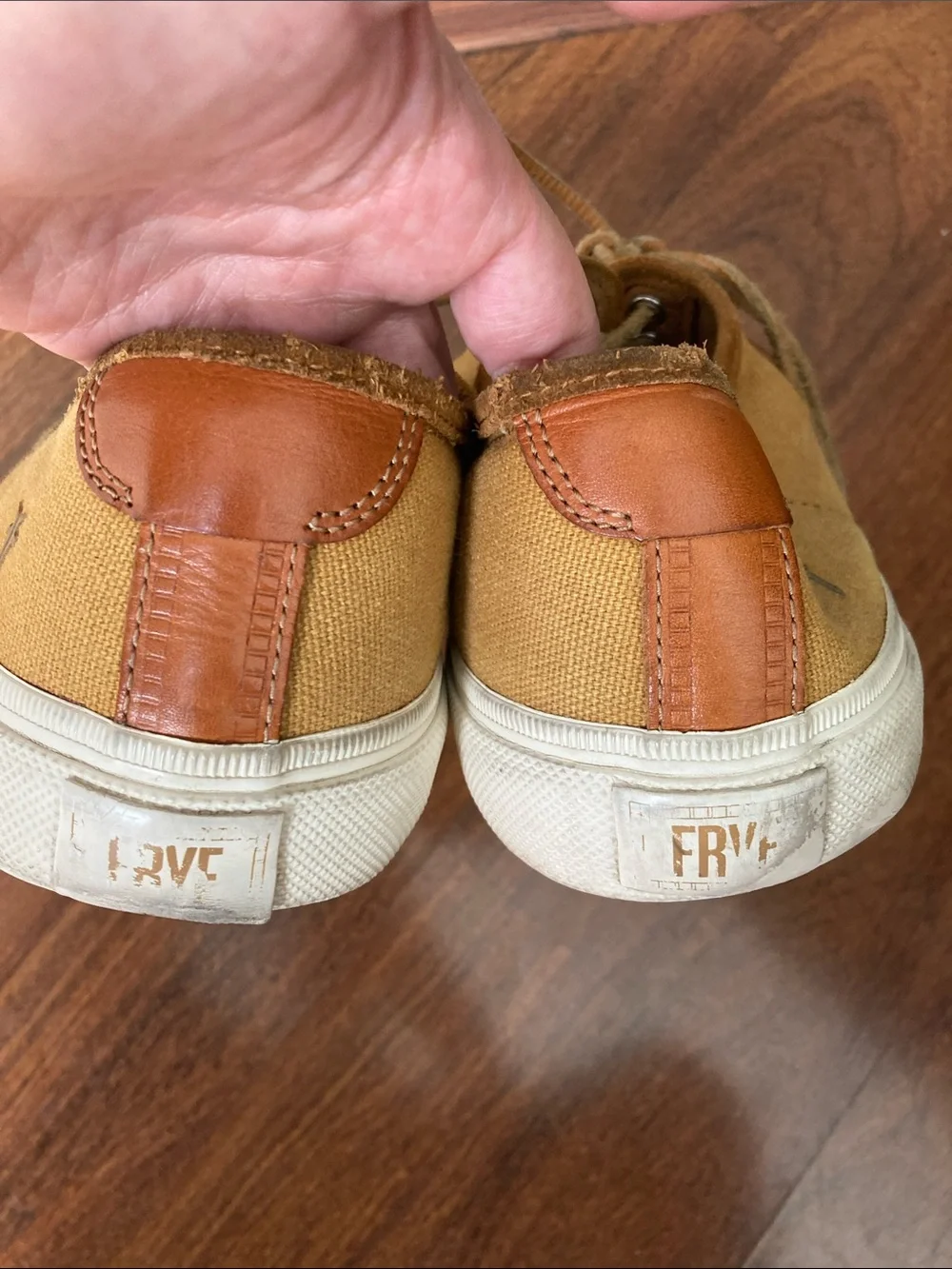 Frye Men's Tan Canvas Low-Top Sneakers Sz 13